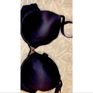 Black VS bra